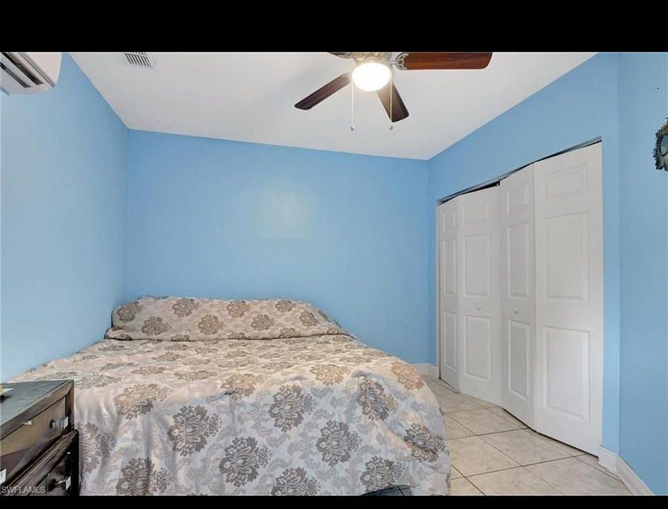 1st image of 4736 25th Pl SW