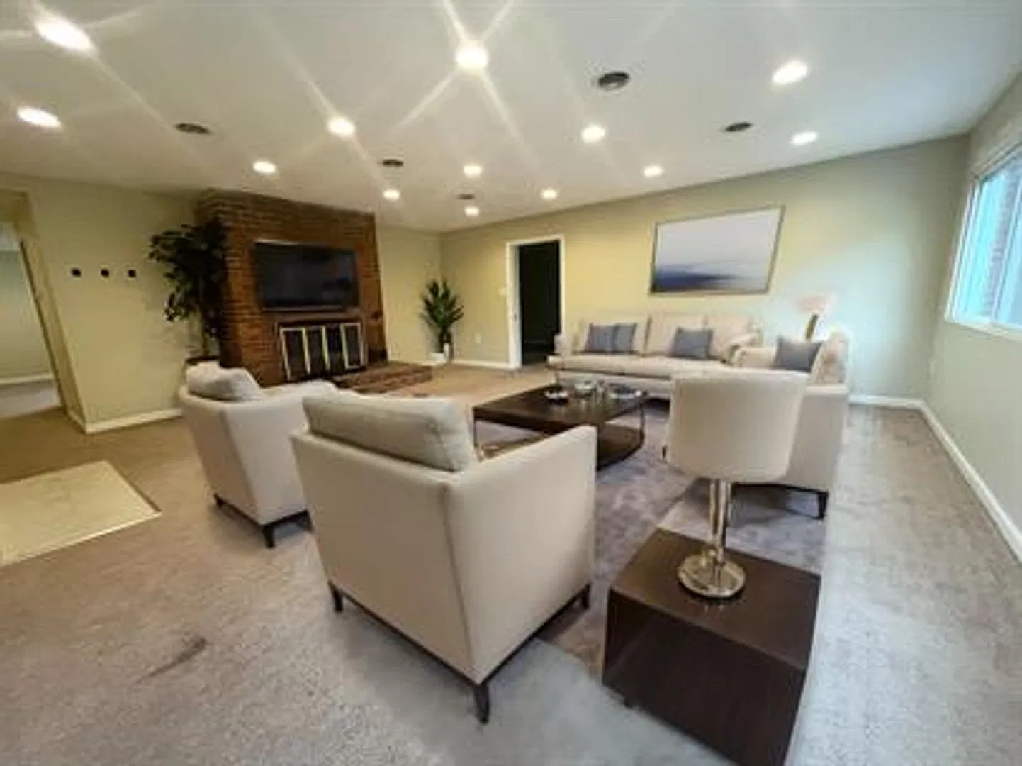 10315 Lindberg Avenue — Photo 3