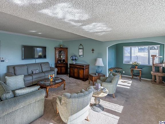 4th image of 2339 Loy Ln