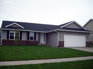 175 N Sunset Dr, North Liberty, IA 52317