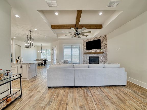 5th image of 3922 Hidden Hills Cir