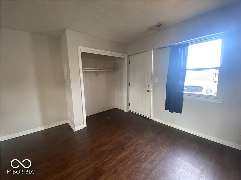 205 Baronne St — Photo 5