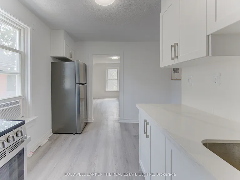 20-10 Brubacher St #14 — Photo 12
