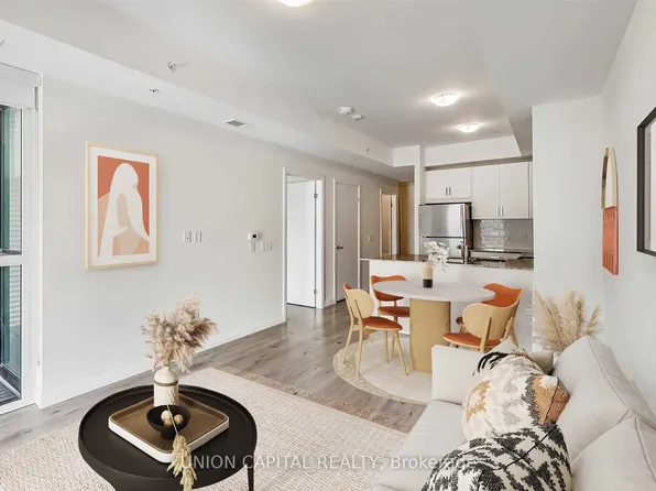 60 Charles St W #801, Kitchener, ON N2G 0C9