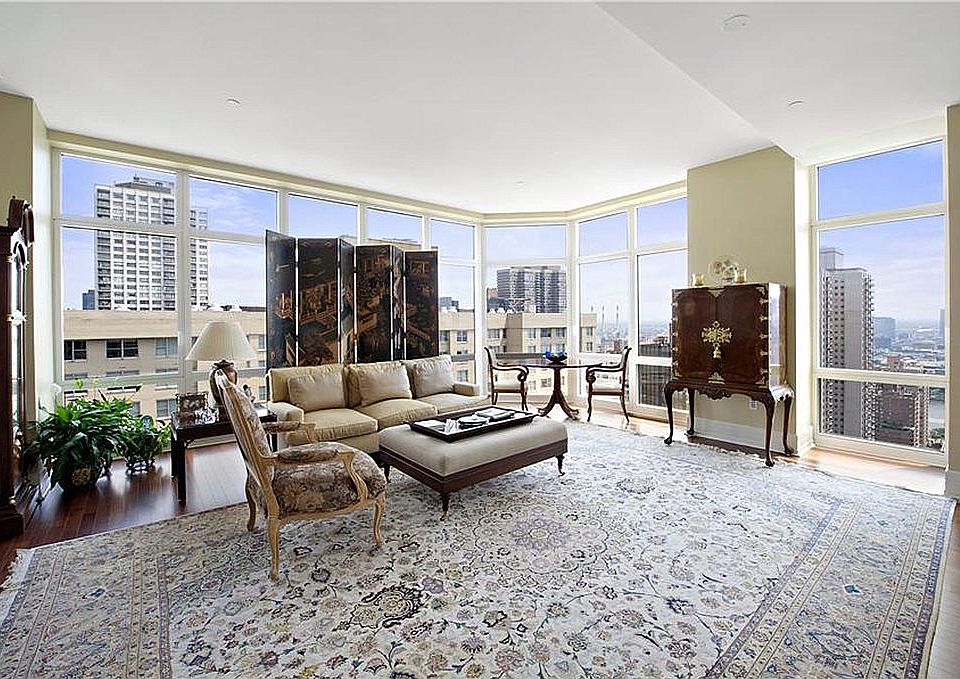 1st image of 300 E 55th St APT 30A