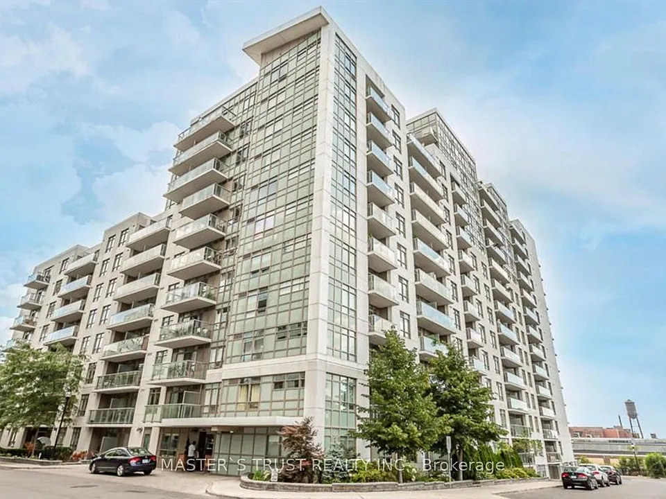 812 Lansdowne Ave #302