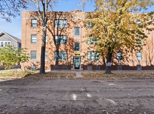 2210 W Carmen Ave APT 1W, Chicago, IL 60625