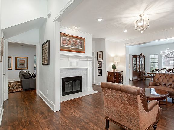 5th image of 6622 Barclay Ln