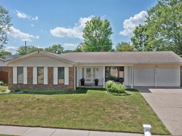 5141 Harthlodge Dr, Saint Louis, MO 63129