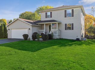 1287 Mulberry Ln, Crystal Lake, IL 60014