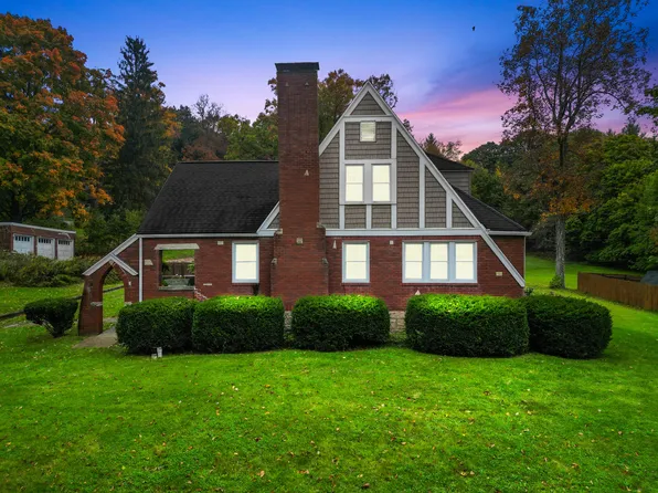 841 State St, Curwensville, PA 16833