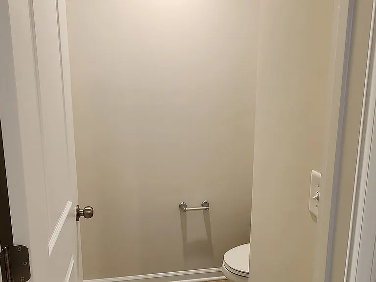 1636 Wren Creek Rd — Photo 2