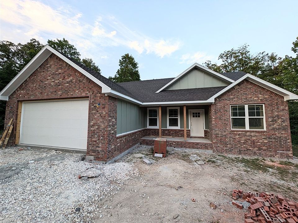 1st image of 11 Collins Ln