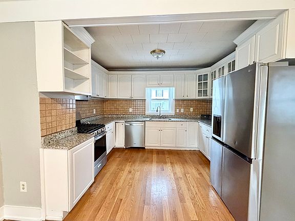 3rd image of 3 Rockland St