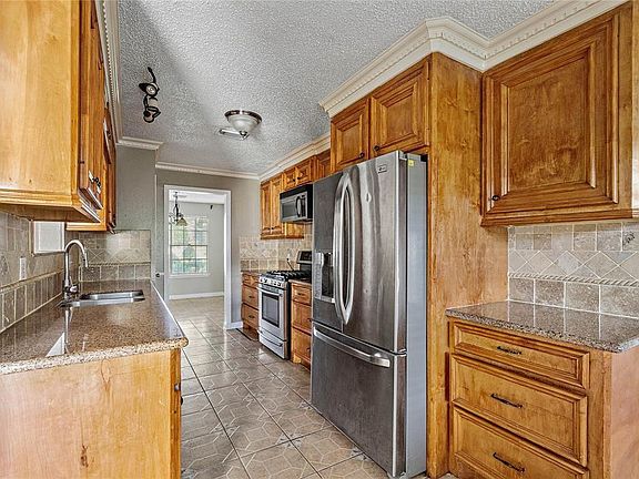 5th image of 16410 N Cross Dr