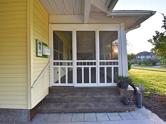 5th image of 808 NW Bell Ave