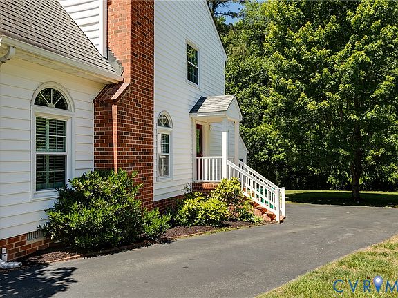 4th image of 11312 Deephaven Ct
