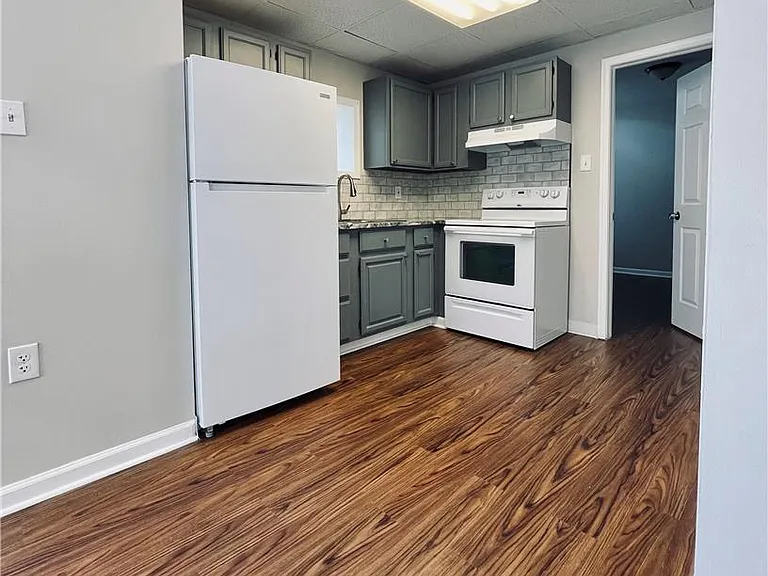 836 Main St #1 — Photo 5