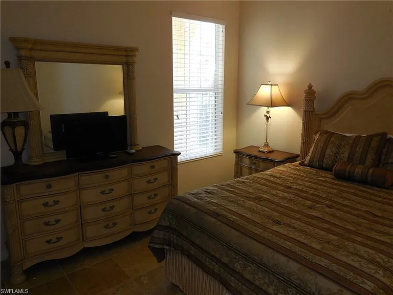 8539 Alessandria Ct — Photo 12