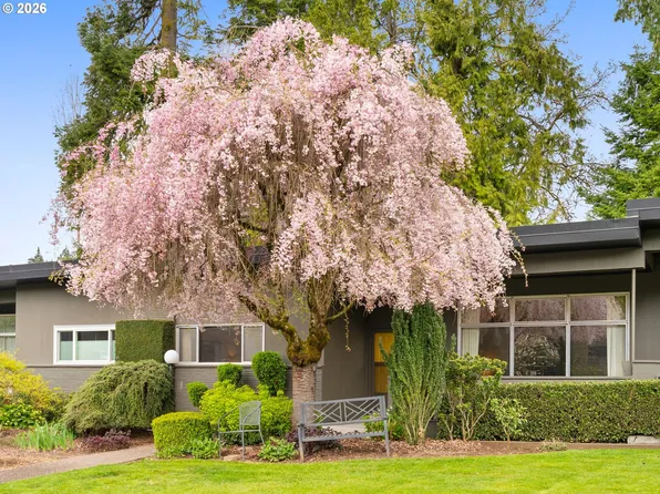 5225 SW Oleson Rd APT 15, Portland, OR 97225