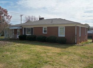 501 Lincoln Ln, Lenoir, NC 28645