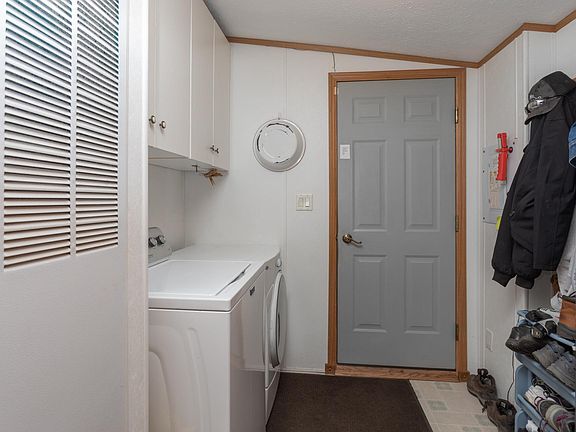 4th image of 221 Washington Ave