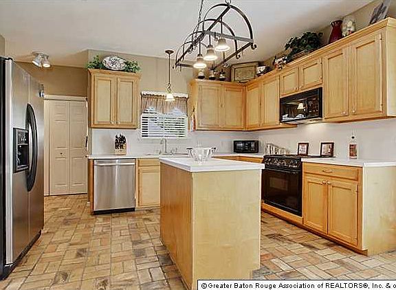 4th image of 14210 Parkview Dr