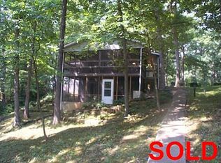 14741 North Ave, Effingham, IL 62401