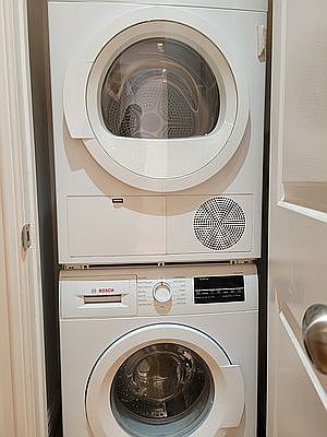 1st image of 500 Cathedral Pkwy APT 1E