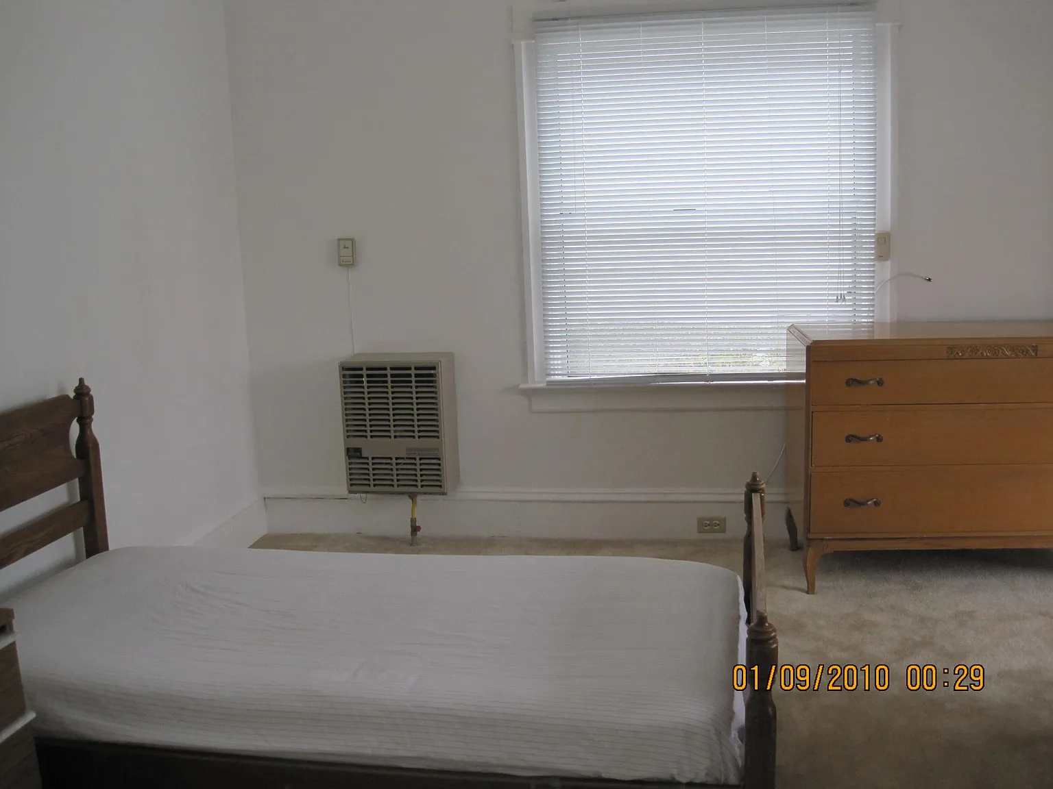 1 bed, 200 sqft, $975 — Photo 2