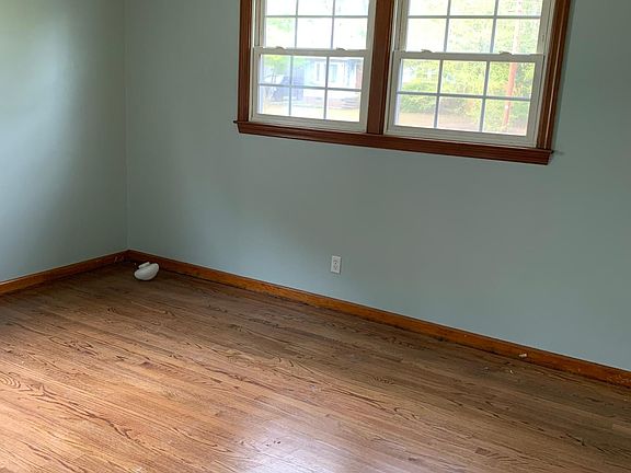 3rd image of 2663 Orchid Ave
