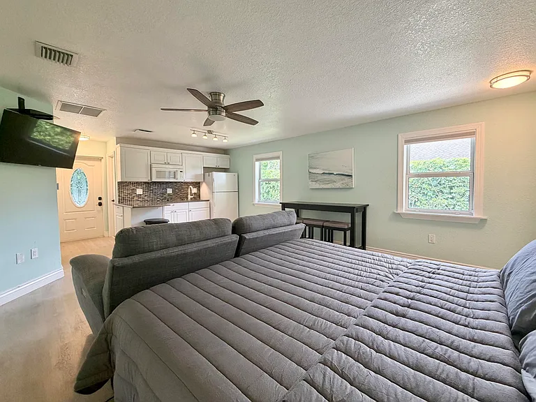 6100 Francis St #B — Photo 18