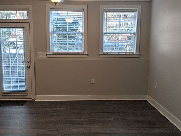 3rd image of 234 Harbour Place Dr