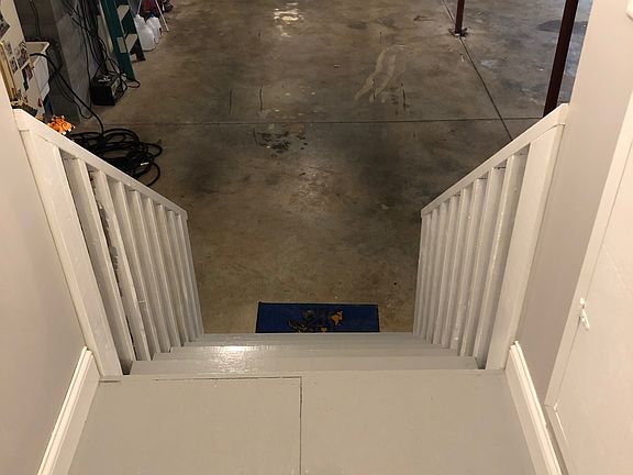 Steps to bottom garage 