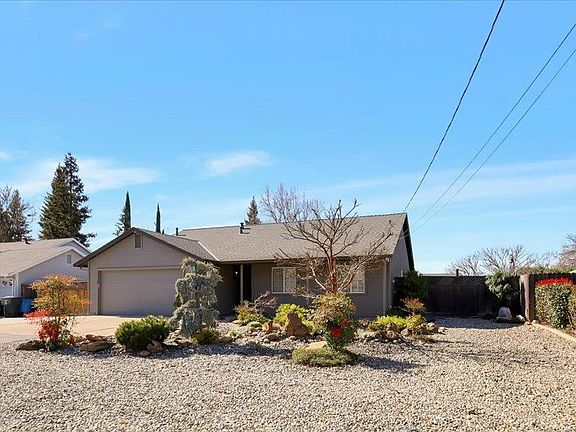 5th image of 2634 Madrone St