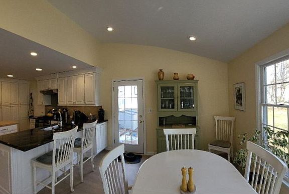 Vaulted kitchen dining