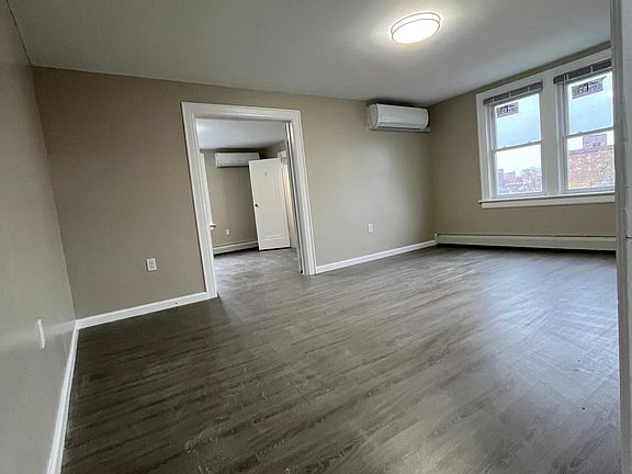 3rd image of 147-00 Elm Ave #3