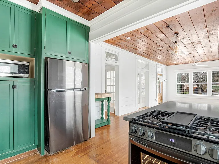 4731 Woodside St — Photo 23
