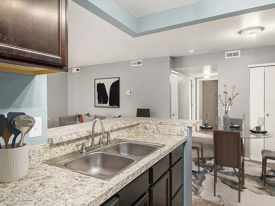 Westfield Club Apartments