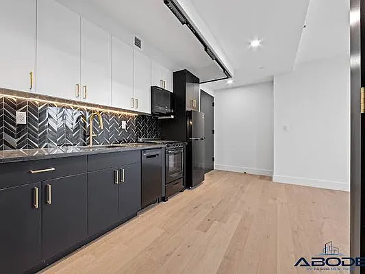 Rented by ABODE NYC LLC | media 34