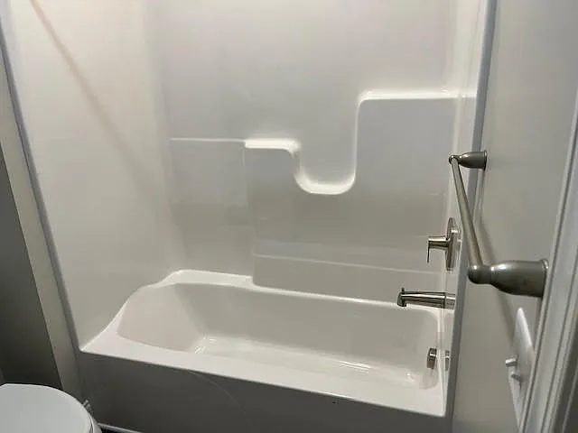 236 W Market St #1 — Photo 6