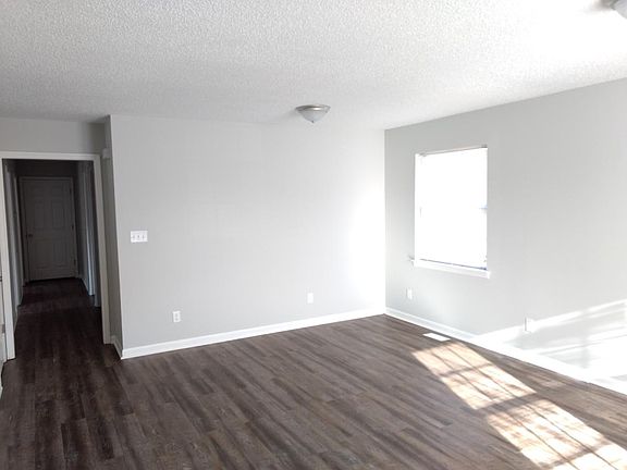 5th image of 27 Scruggs St