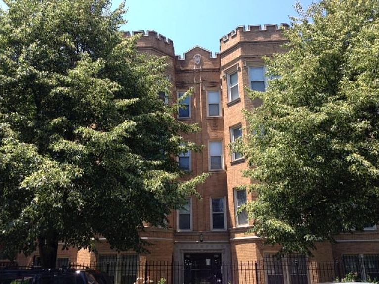 1st image of 7012 S Paxton Ave APT 2N