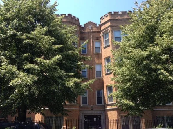 7012 S Paxton Ave APT 2N, Chicago, IL 60649
