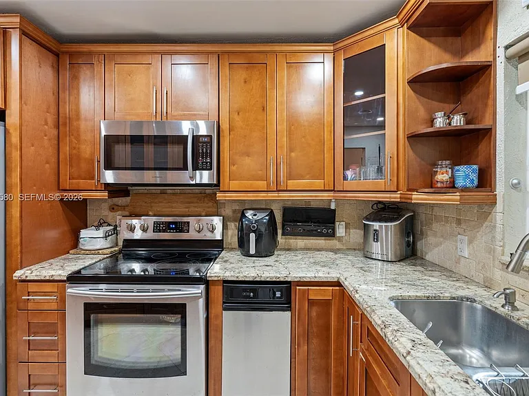 18805 W Lake Dr #18805 — Photo 19