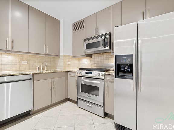5th image of 270 Park Ave S APT 5G