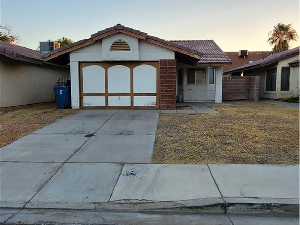 3905 Rive Gauche St, Las Vegas, NV 89115