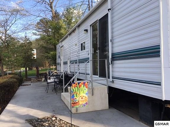 4th image of 1342 E Parkway Lot 13