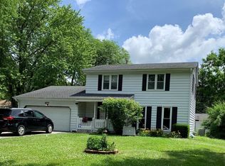 877 California Ct, Aurora, IL 60506