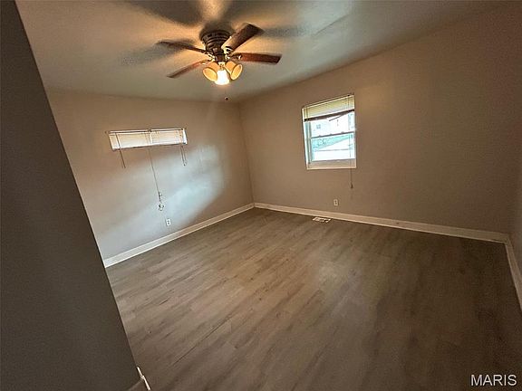 4th image of 7303 Harney Ave
